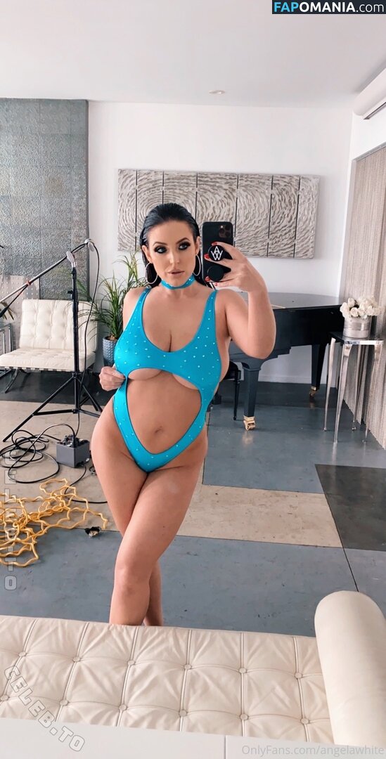 Angela White / angelawhite / angelawhitetv / https: / officialangelawhite / theangelawhite ヌード OnlyFans  流出写真 #397