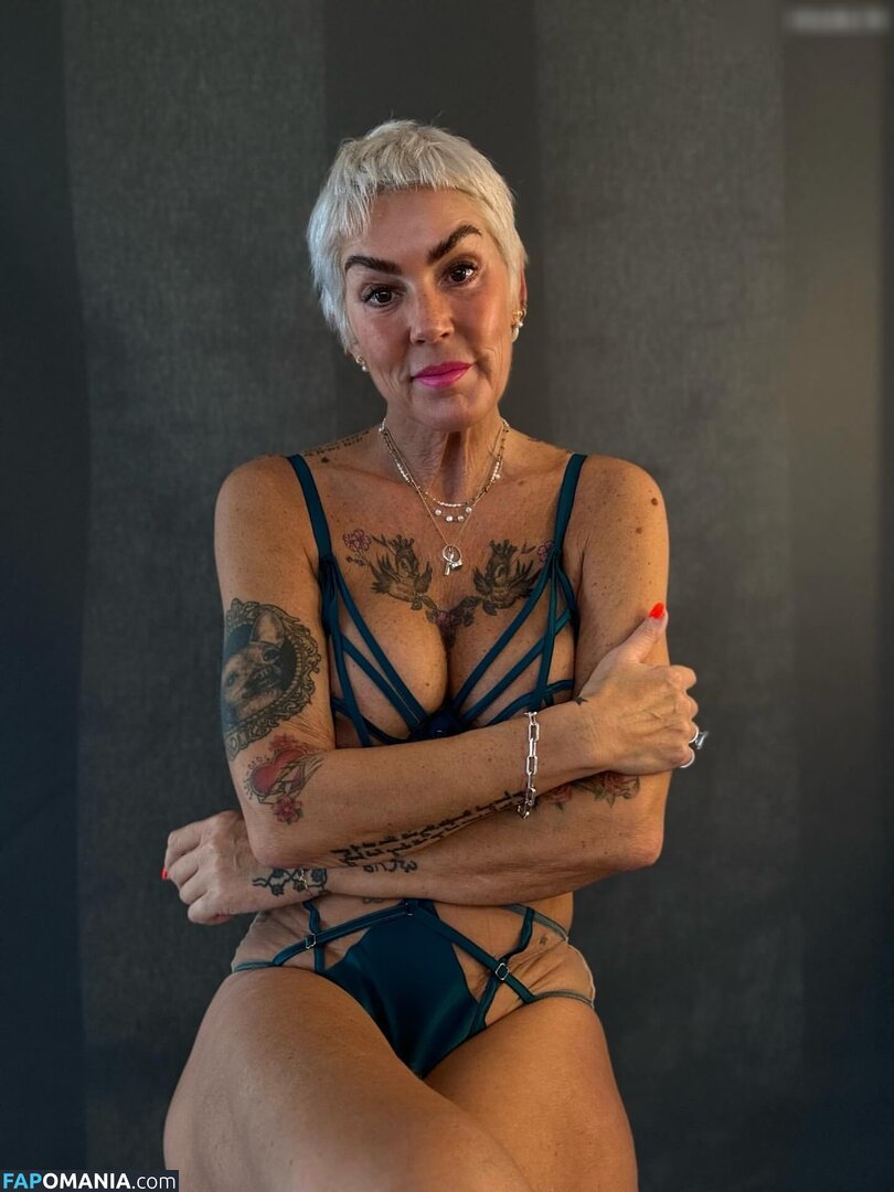 Astrid Zeegen Holt / astridiwantyouinmylife ヌード OnlyFans  流出写真 #6