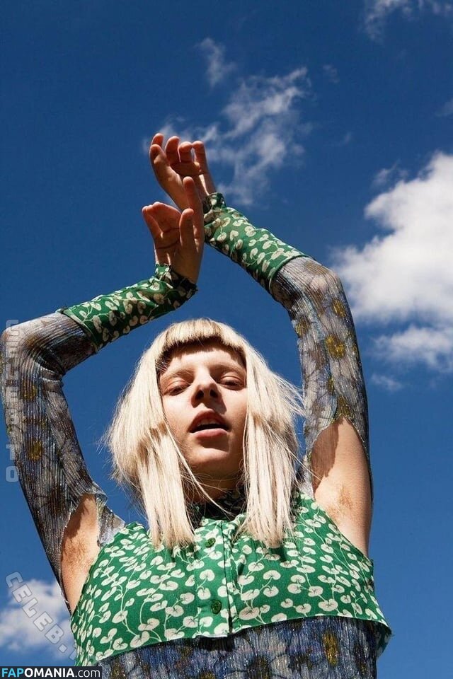 Aurora Aksnes / auroramusic / singer ヌード OnlyFans  流出写真 #269