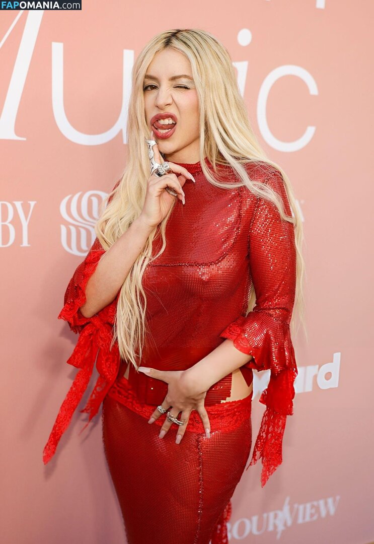 Ava Max / avamax / https: / plharleyquinn ヌード OnlyFans  流出写真 #928