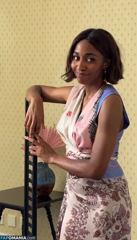 Ayo Edebiri / ayoedebiri ヌード OnlyFans  流出写真 #17