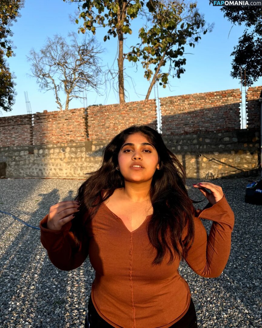 ayushi bhardwaj / ayushi_bhardwajj ヌード OnlyFans  流出写真 #2