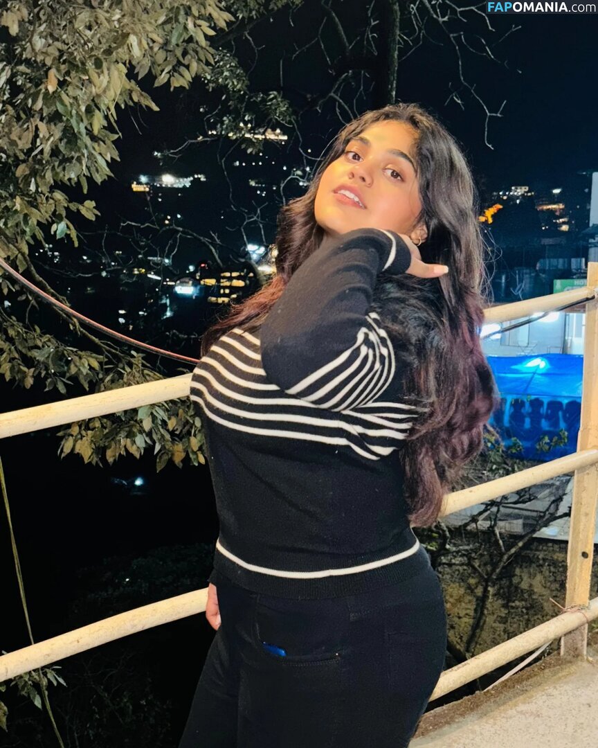 ayushi bhardwaj / ayushi_bhardwajj ヌード OnlyFans  流出写真 #8