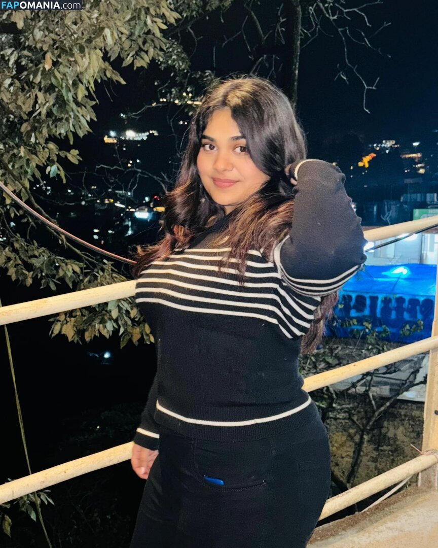 ayushi bhardwaj / ayushi_bhardwajj ヌード OnlyFans  流出写真 #13