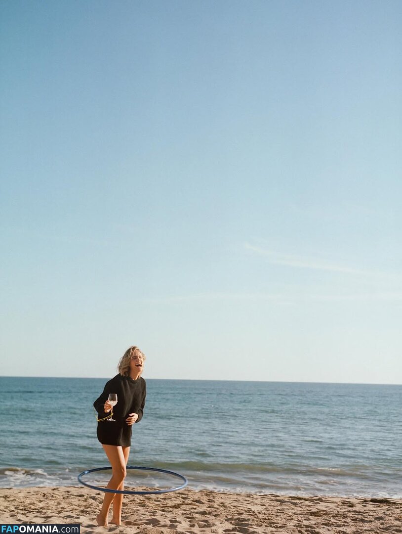 Bailee Madison / baileemadison / bailey_madis0n ヌード OnlyFans  流出写真 #3