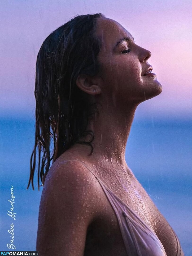 Bailee Madison / baileemadison / bailey_madis0n ヌード OnlyFans  流出写真 #9
