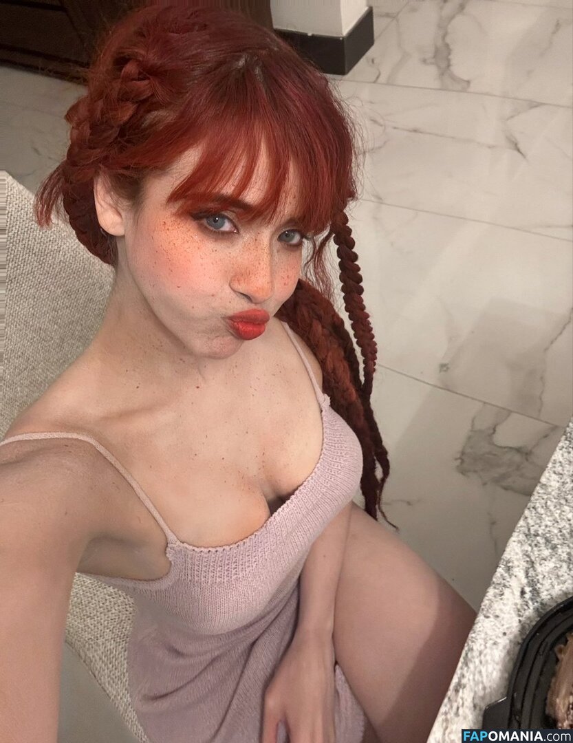 Bella Dueñas ヌード OnlyFans  流出写真 #2