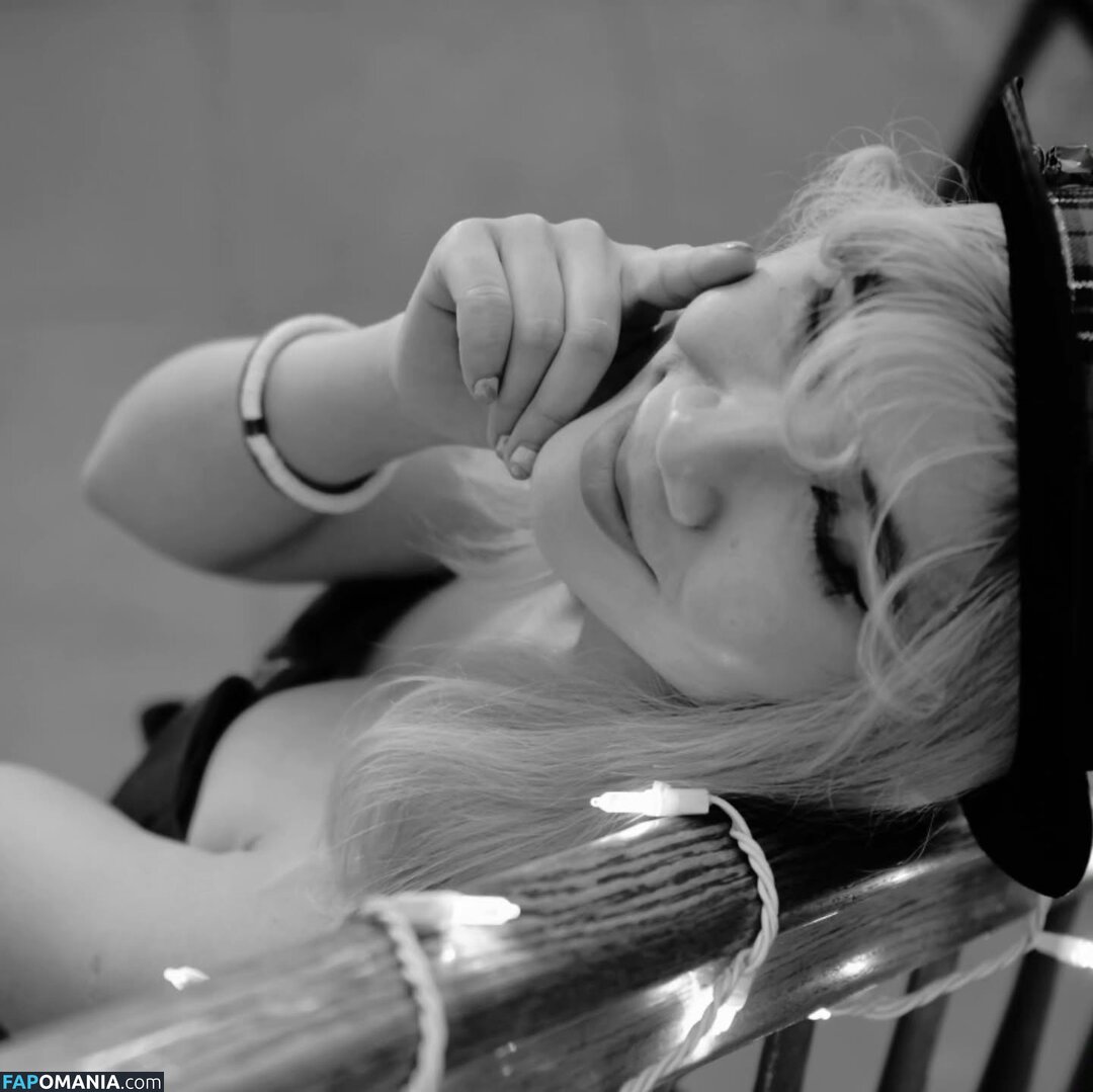 Aquentine / Bessy Q / Final Girlz / Justa Queen / Quynh Văn / _bessy.q_ ヌード OnlyFans  流出写真 #7