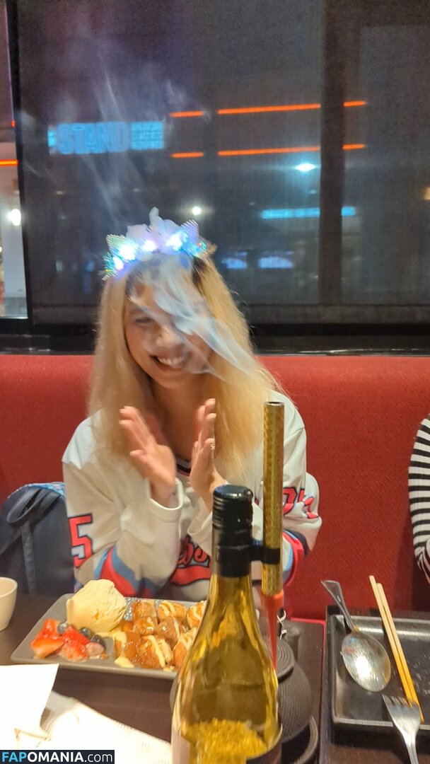 Aquentine / Bessy Q / Final Girlz / Justa Queen / Quynh Văn / _bessy.q_ ヌード OnlyFans  流出写真 #29