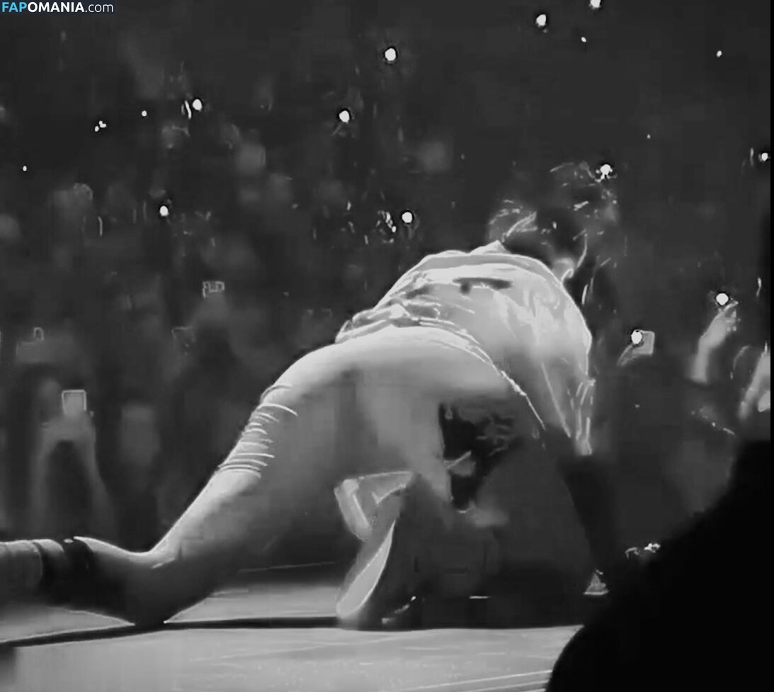 Billie Eilish / Fake / billeeilish / billieeilish ヌード OnlyFans  流出写真 #2214