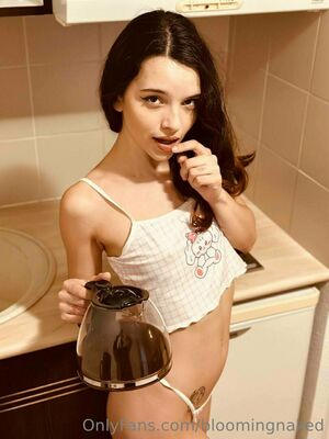 bloomingnaked