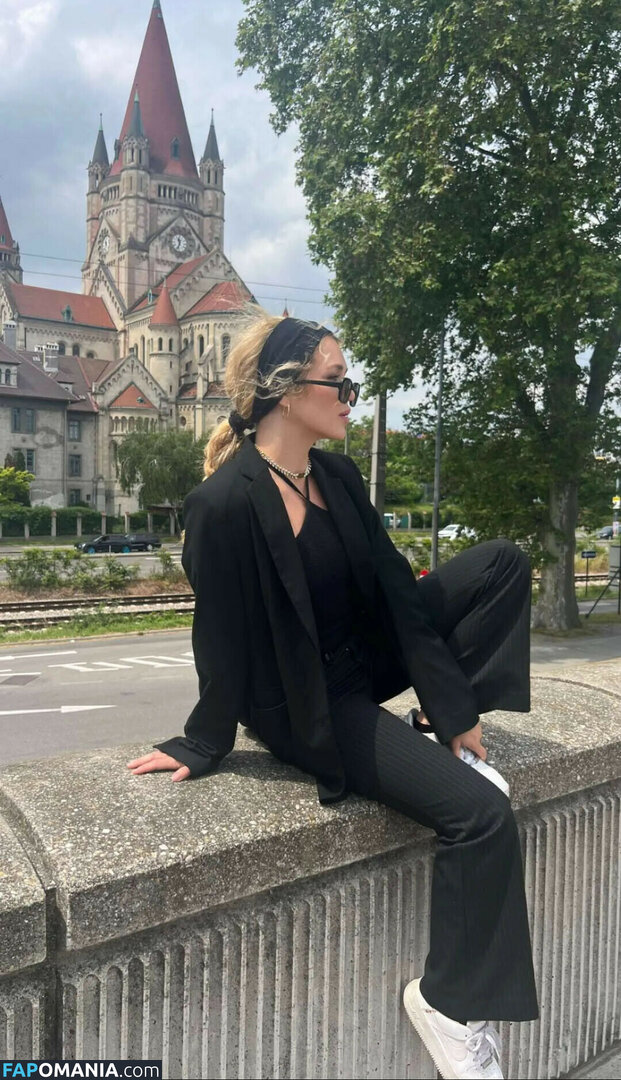 Brec Bassinger / brecbassinger ヌード OnlyFans  流出写真 #15