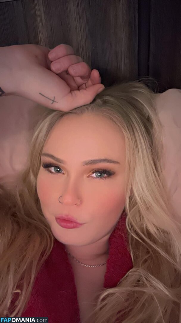 Busty Kristen from Iowa ヌード OnlyFans  流出写真 #4