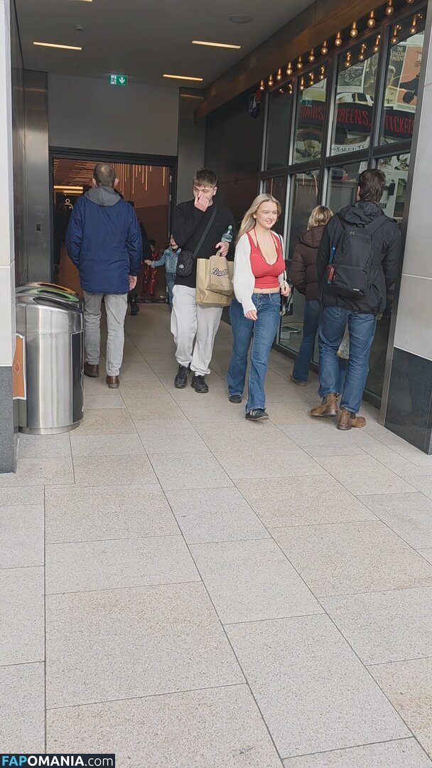 CANDID Boobs / bouncy / braless / cleavage / downblouse / jiggly ヌード OnlyFans  流出写真 #27