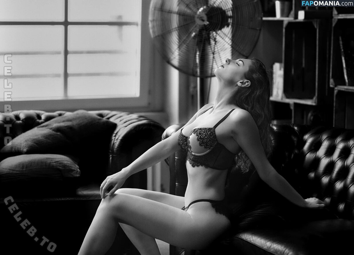 caro_petitemodel / petitemodelCaro ヌード OnlyFans  流出写真 #3