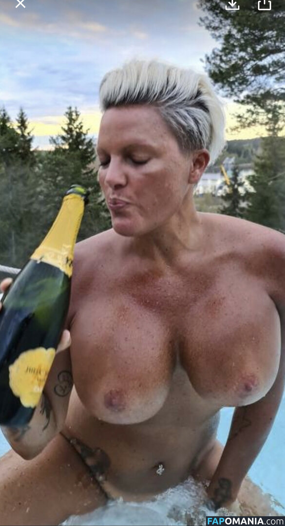 Caroline Öberg / carrooberg ヌード OnlyFans  流出写真 #6