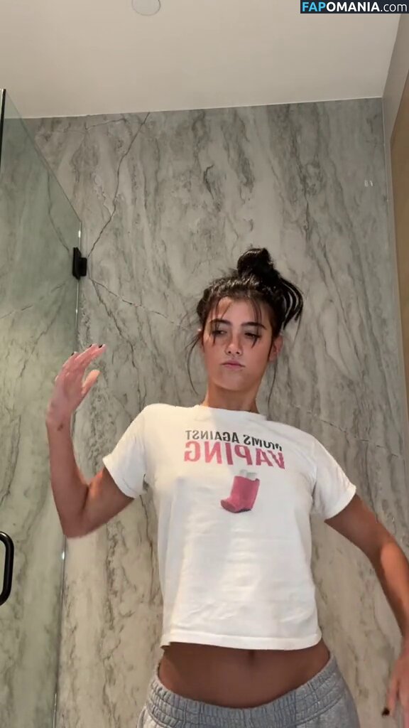 Charli D'Amelio / Charli Damelio / charlidamelio / charliesdamelio ヌード OnlyFans  流出写真 #340