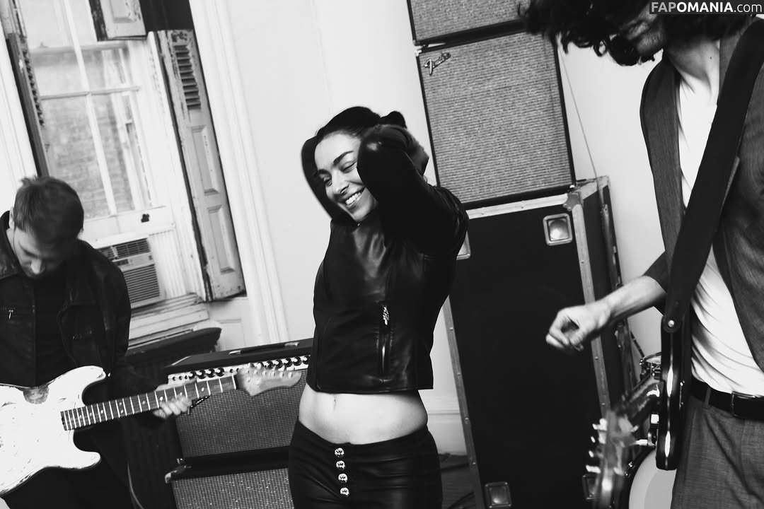 Charli XCX / charli_xcx / charlignarly / charlixcx / https: ヌード OnlyFans  流出写真 #1262