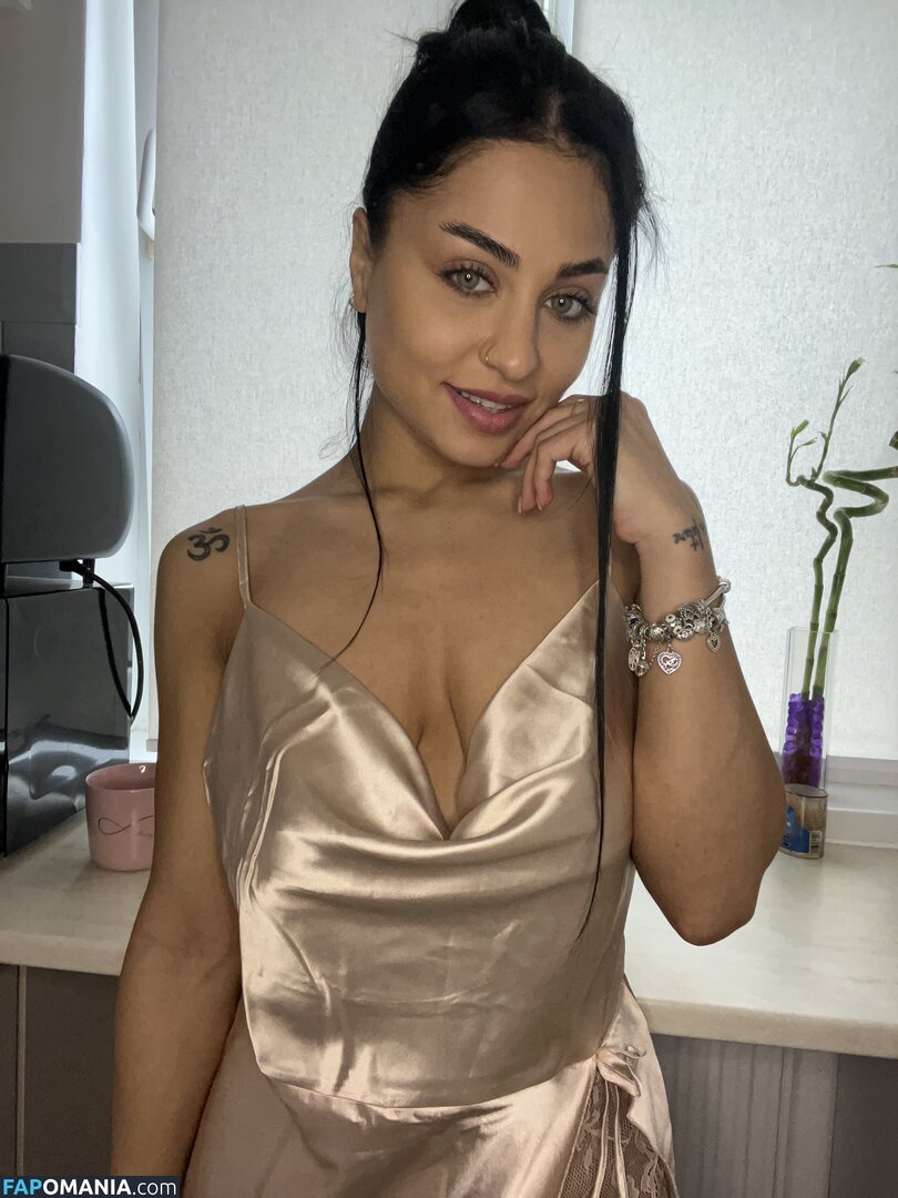 Lexabea_1 / crewkaarina / thekaarina ヌード OnlyFans  流出写真 #8
