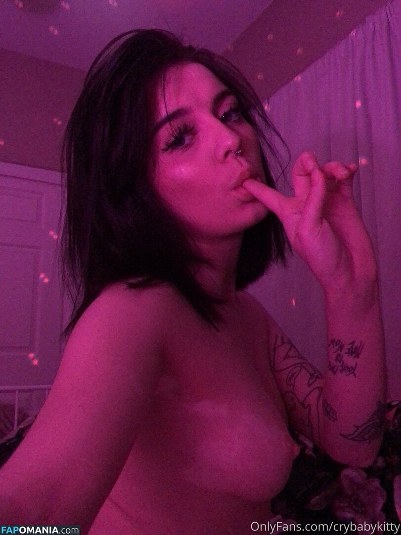 crybabykitty / crybabysmallfry / cyrbabykat / flaminhotlower / katiwana / katwinaina / sourh3ad ヌード OnlyFans  流出写真 #9
