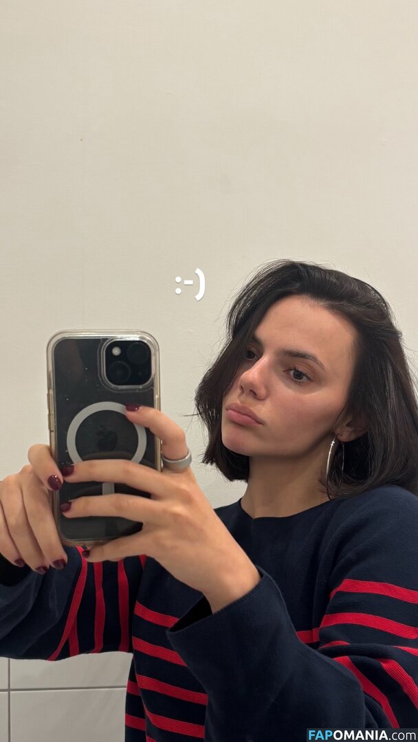 Dafne Keen / dafnefeetworld / dafnekeen ヌード OnlyFans  流出写真 #1