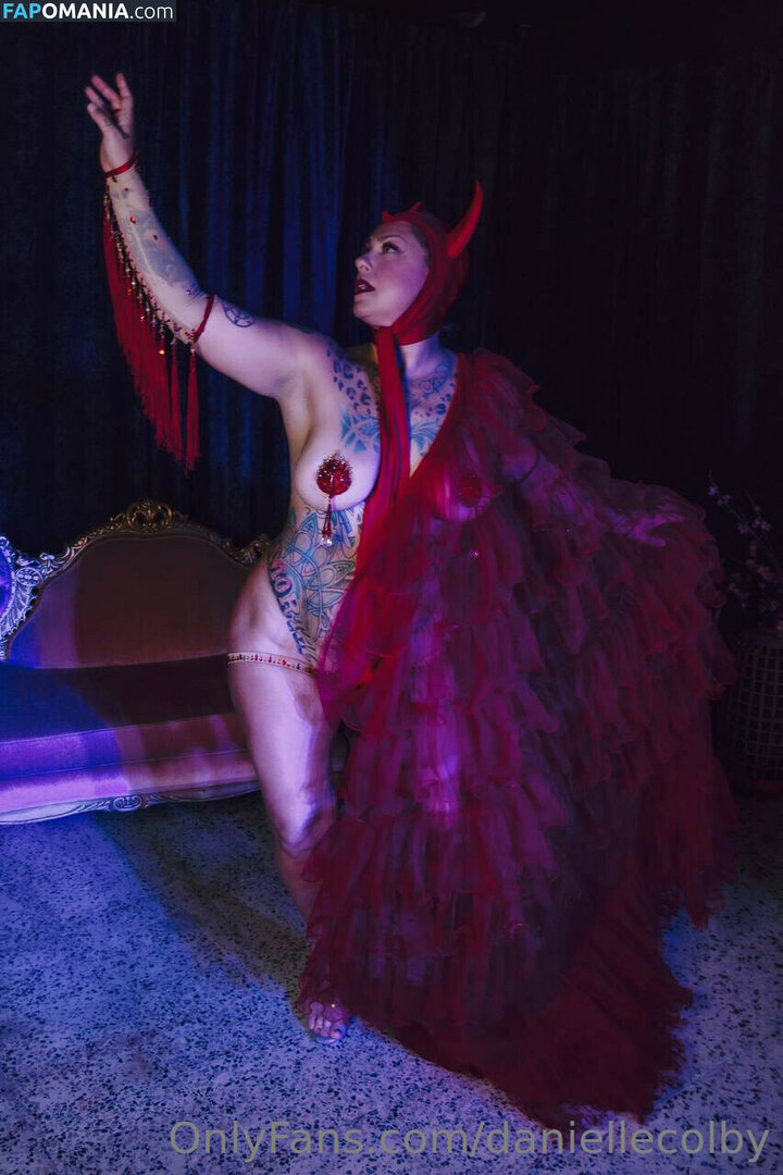 Danielle Colby ヌード 流出写真 #68