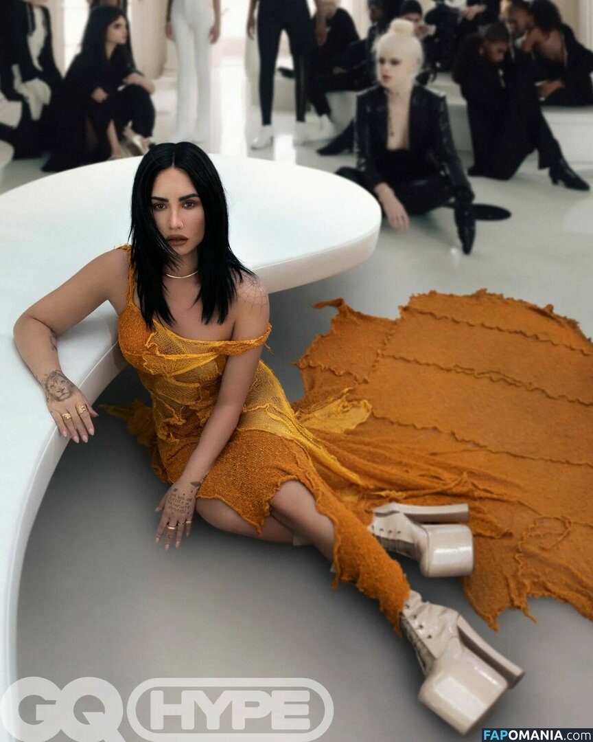 Demi Lovato ヌード 流出写真 #53