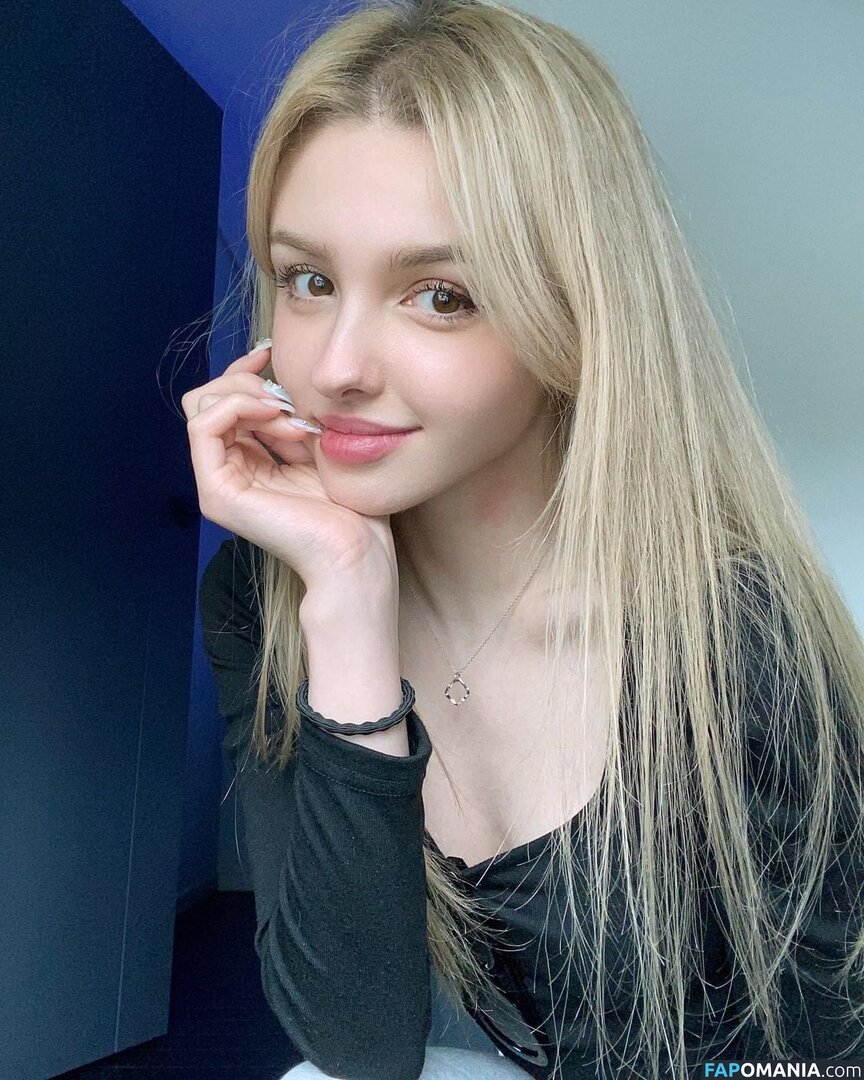 Elina Karimova / elina_4_22 ヌード OnlyFans  流出写真 #17