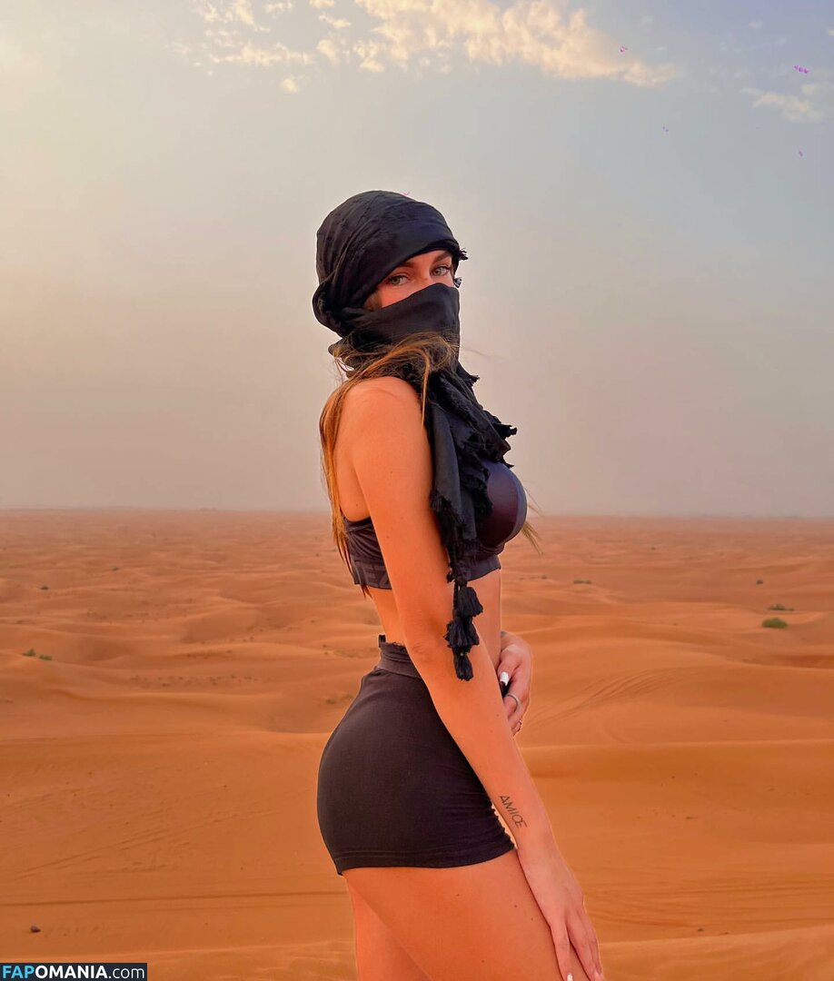 Elisa Esposito / eli.esposito / eli.espositoo / la_prof_eli ヌード OnlyFans  流出写真 #30