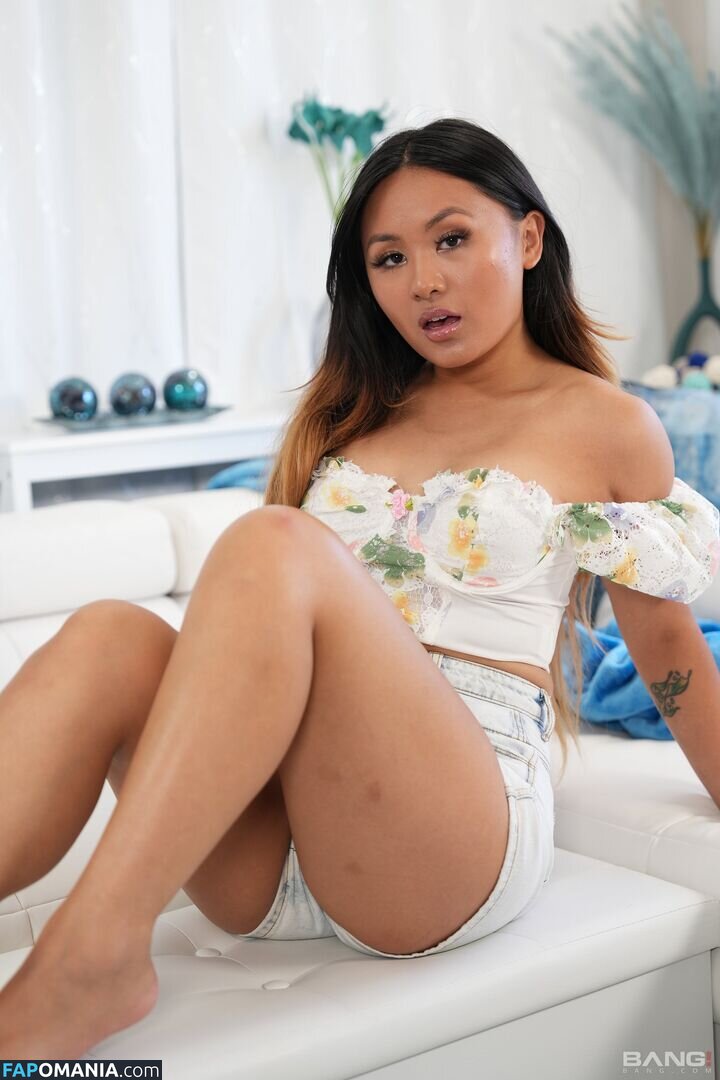 Elle Voneva / Phoebe Kalib / PhoebeKalib ヌード OnlyFans  流出写真 #5
