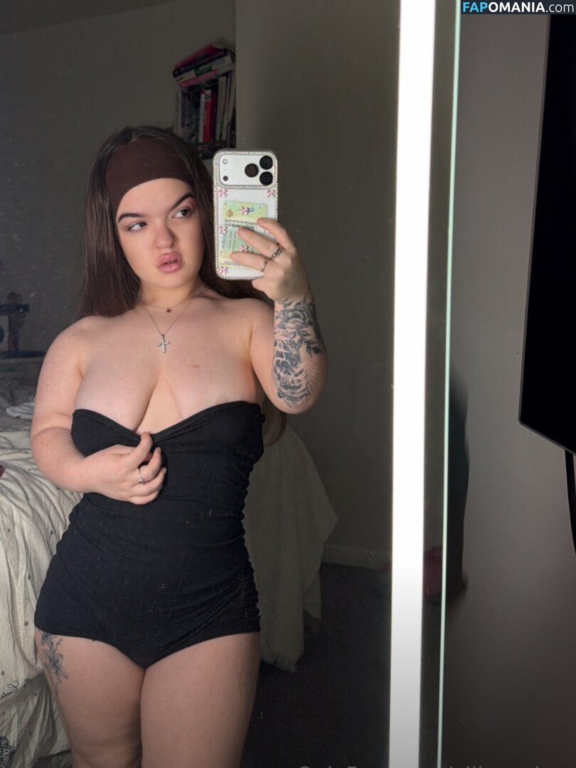 Ellie Cassidy / ellie__cassidy / elliecassidy ヌード OnlyFans  流出写真 #2
