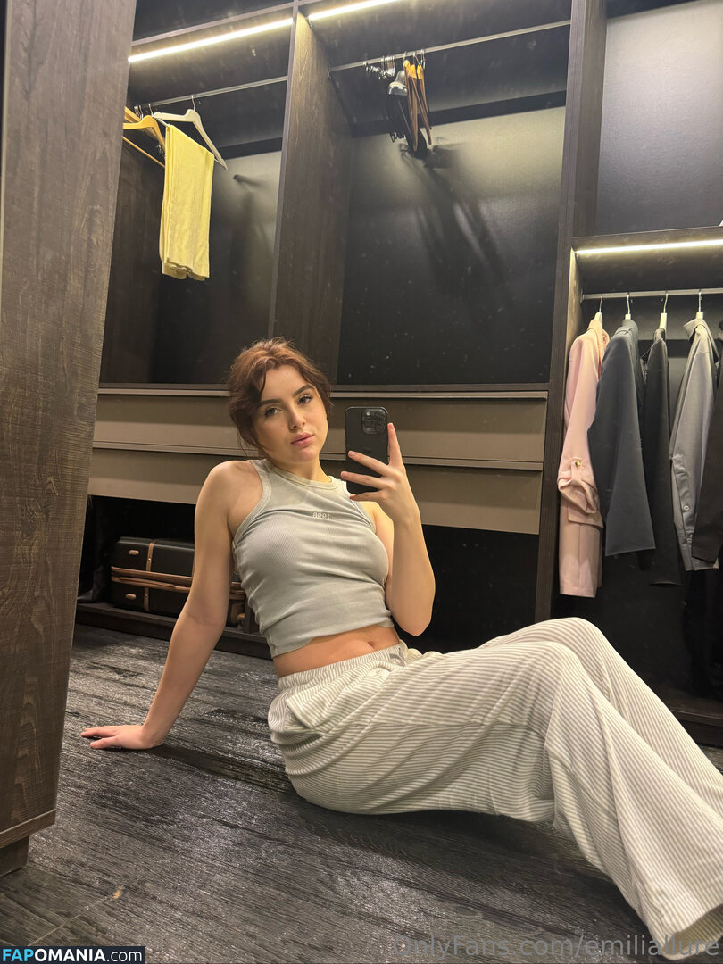 emiliallure ヌード OnlyFans  流出写真 #5