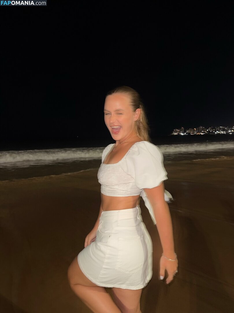 Emilly Schellmann / _emillyschellmann ヌード OnlyFans  流出写真 #9