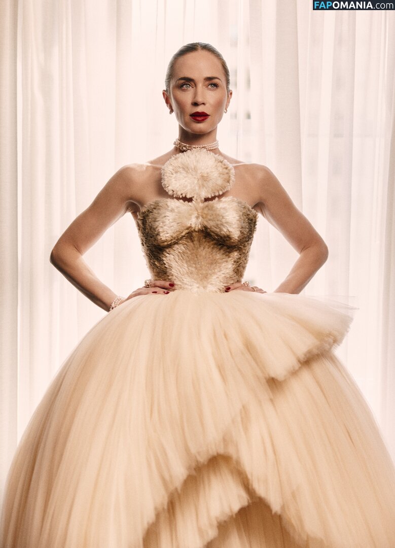 Emily Blunt / _emily_blunt_ / twogirlsoneblunt ヌード OnlyFans  流出写真 #456