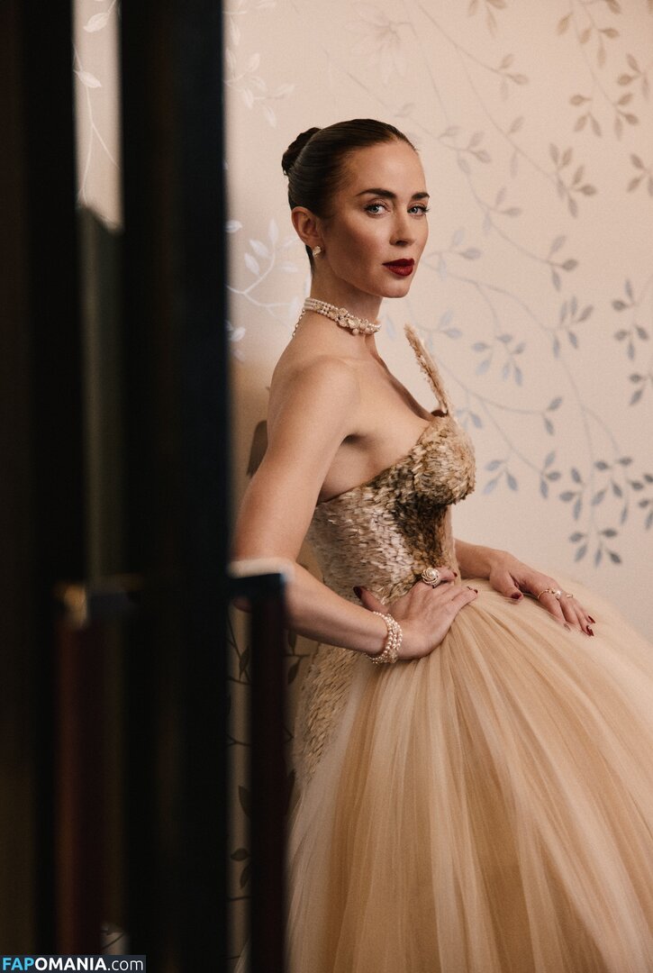 Emily Blunt / _emily_blunt_ / twogirlsoneblunt ヌード OnlyFans  流出写真 #463