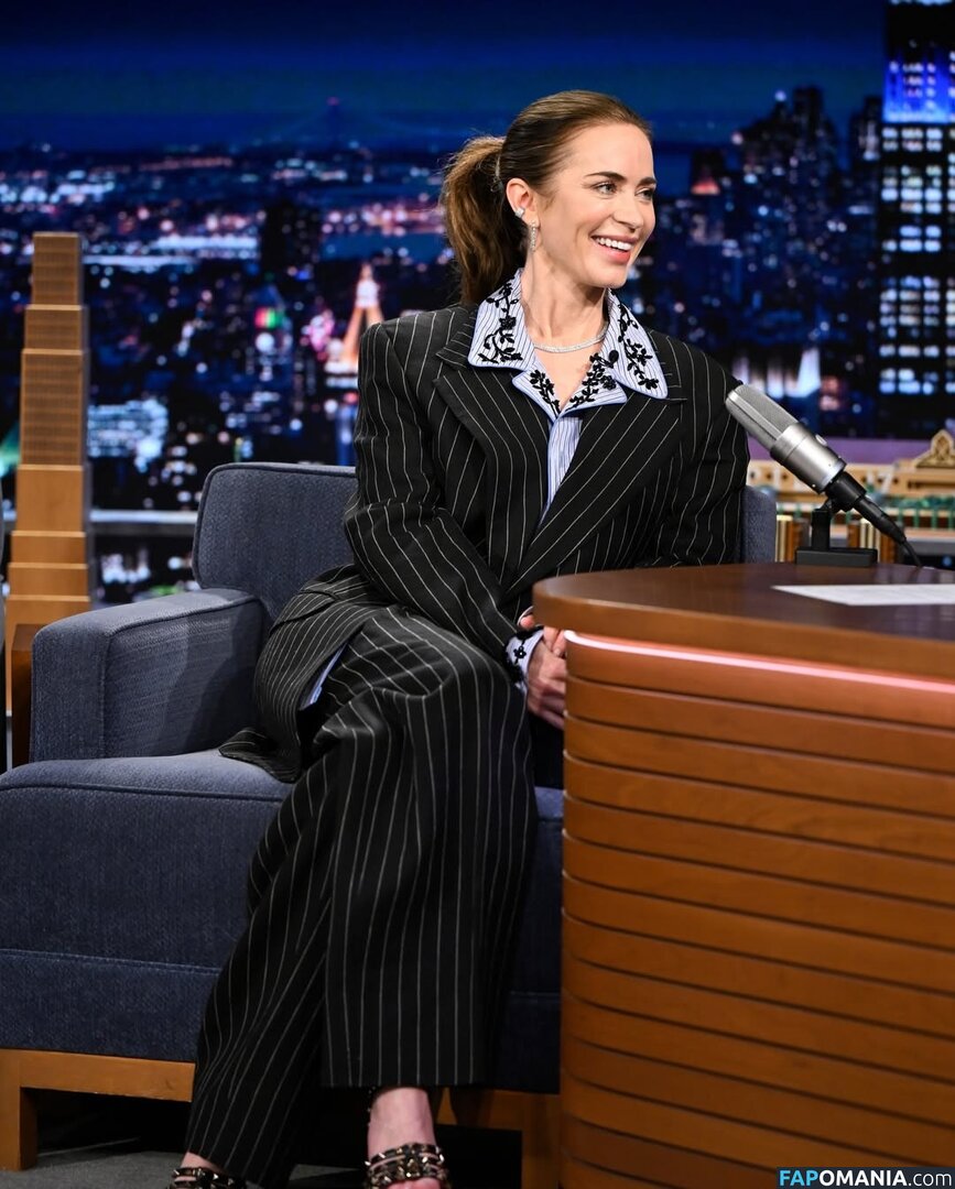 Emily Blunt / _emily_blunt_ / twogirlsoneblunt ヌード OnlyFans  流出写真 #467