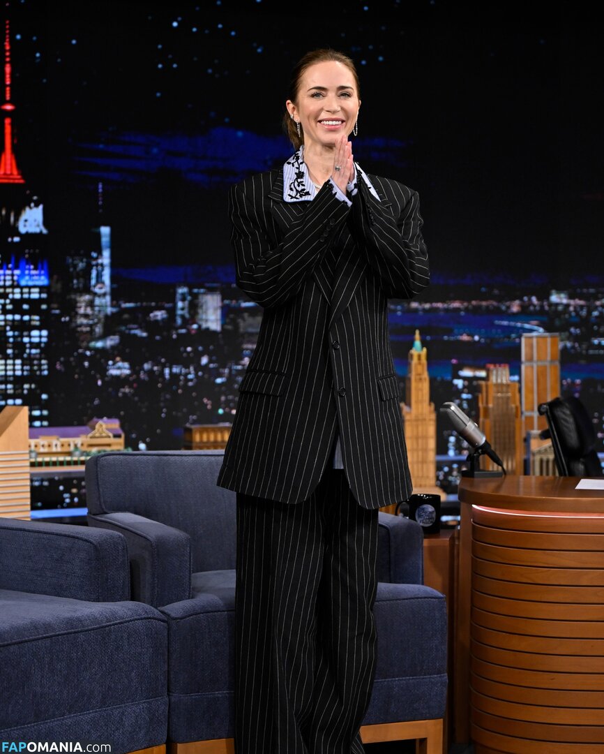 Emily Blunt / _emily_blunt_ / twogirlsoneblunt ヌード OnlyFans  流出写真 #470