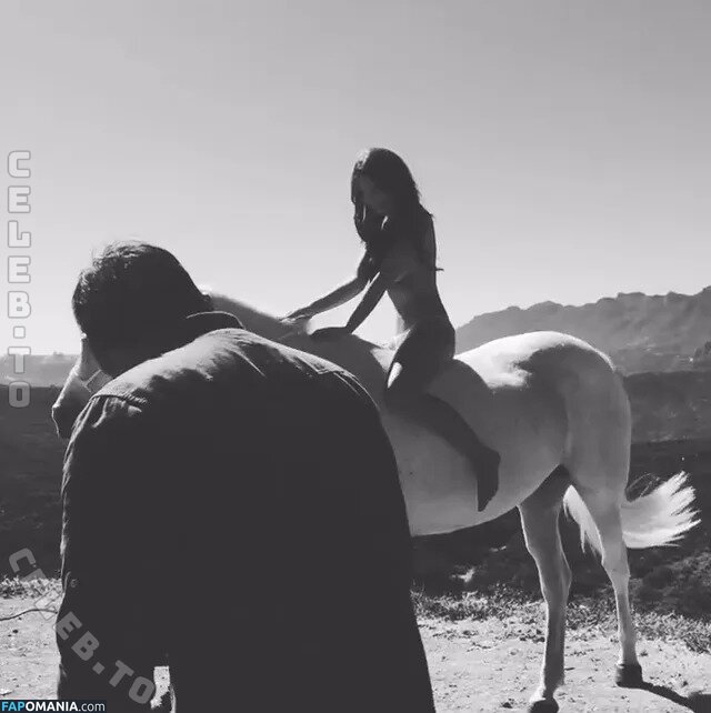 Emily Ratajkowski / Officialemilyratajkowski / emrata / https: ヌード OnlyFans  流出写真 #31
