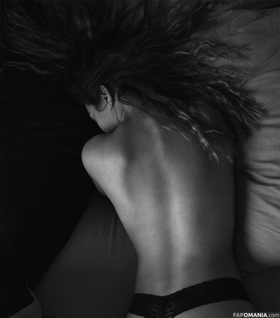 Emily Slater / emilylslater / emilyslaterr / itsemilyslater ヌード OnlyFans  流出写真 #11