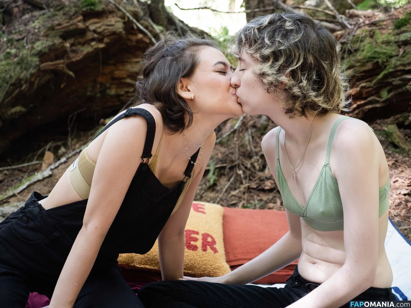 Ersties / abiadultpics / erstiesofficial ヌード OnlyFans  流出写真 #444