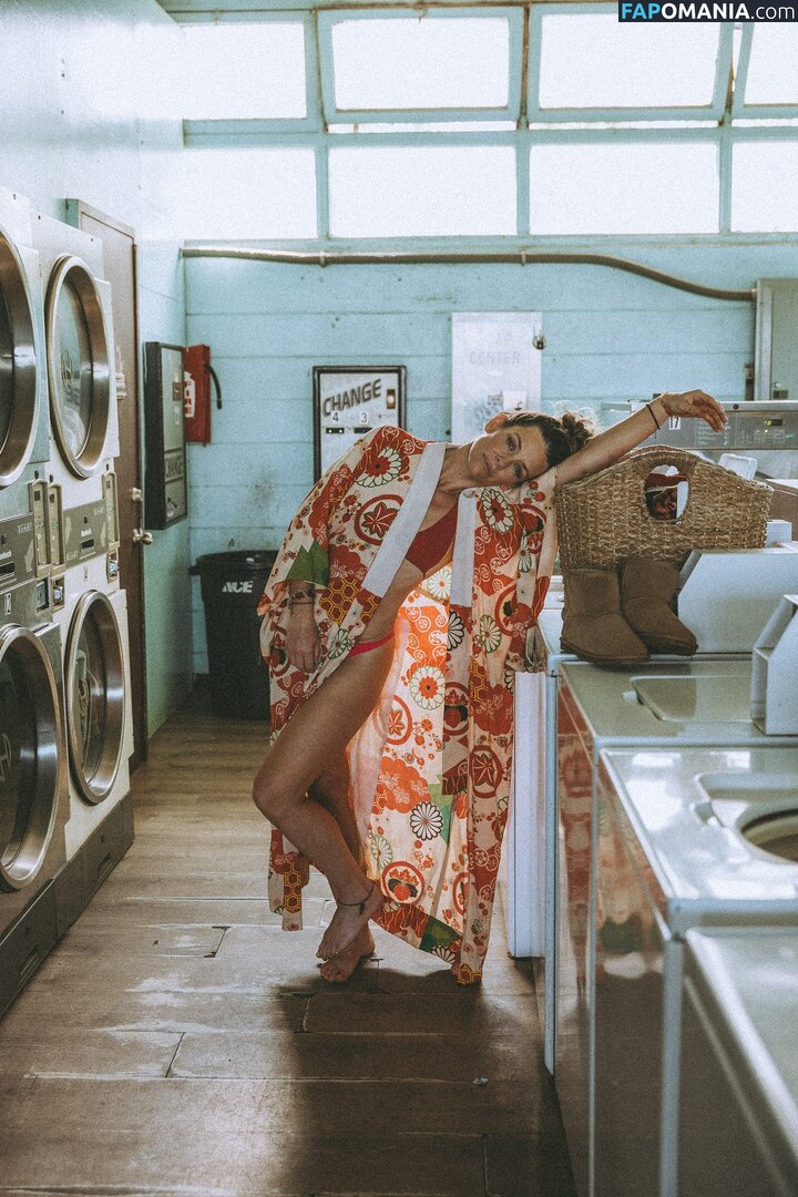 Evangeline Lilly / EvangelineLilly / evangelinelillyofficial / https: / lilyevangeline ヌード OnlyFans  流出写真 #77