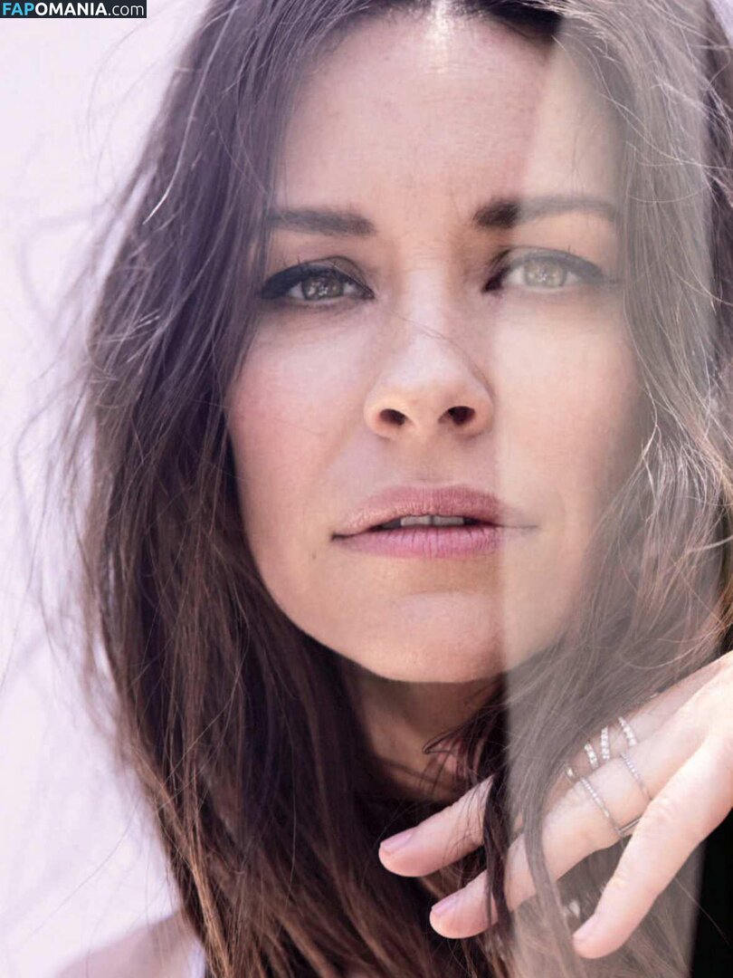 Evangeline Lilly / EvangelineLilly / evangelinelillyofficial / https: / lilyevangeline ヌード OnlyFans  流出写真 #80