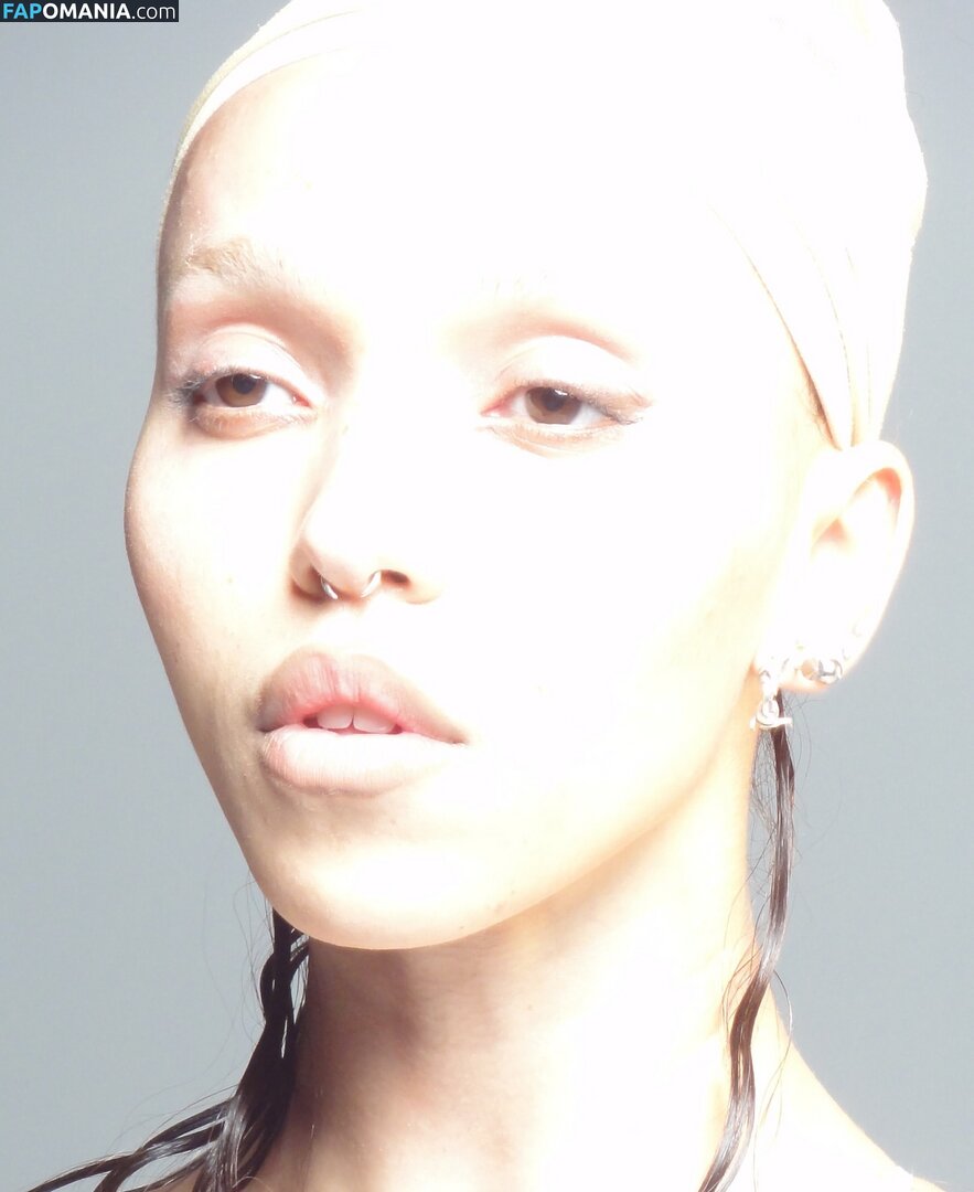FKA Twigs / FKAtwigs ヌード OnlyFans  流出写真 #4