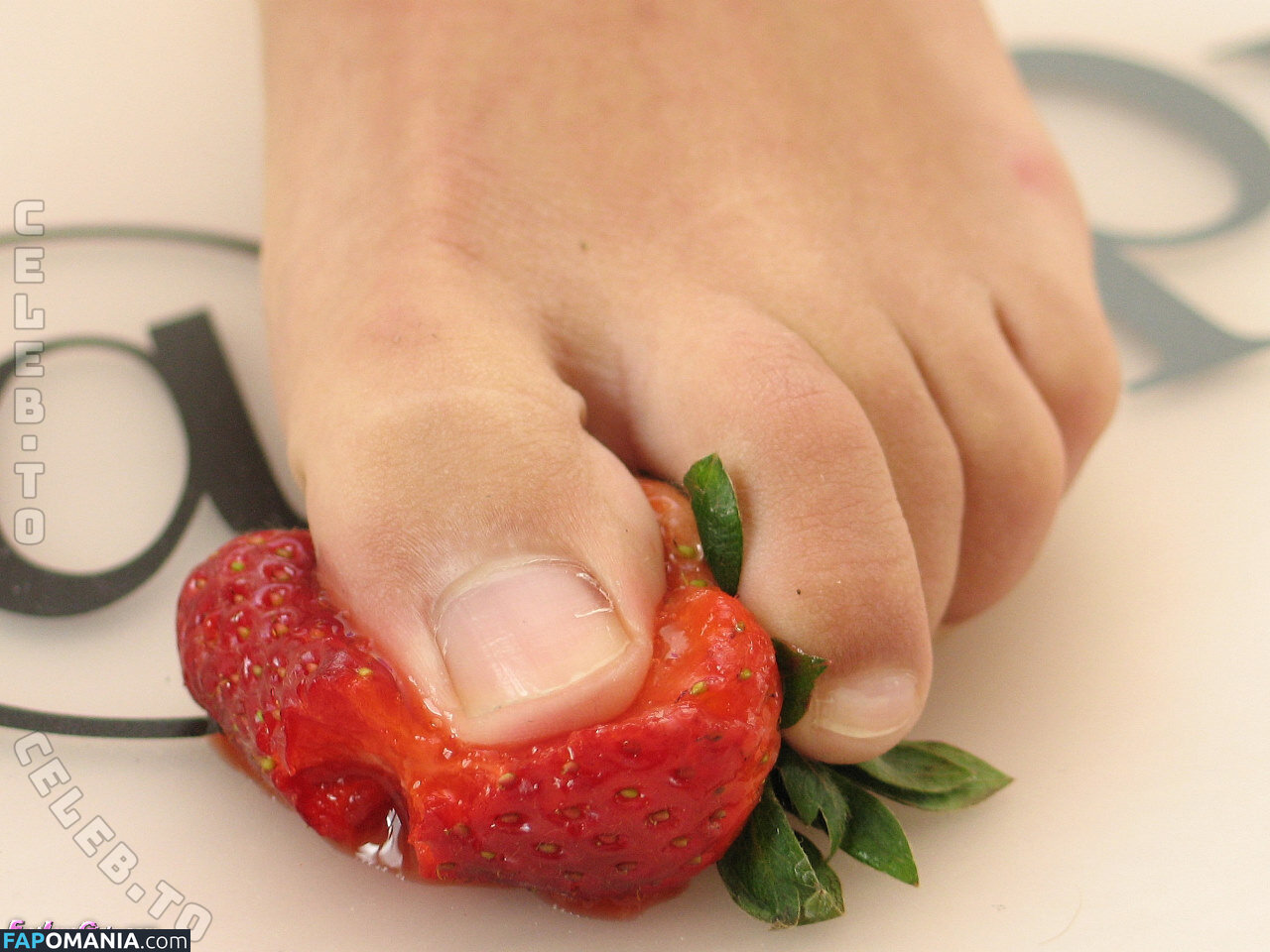 Footlovegirls ヌード OnlyFans  流出写真 #31