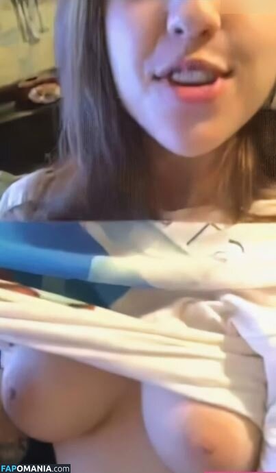 FrivolousFox ASMR / FrivviFox / frivvay ヌード OnlyFans  流出写真 #119