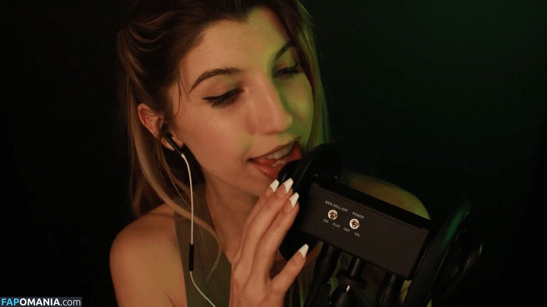 FrivolousFox ASMR / FrivviFox / frivvay ヌード OnlyFans  流出写真 #148