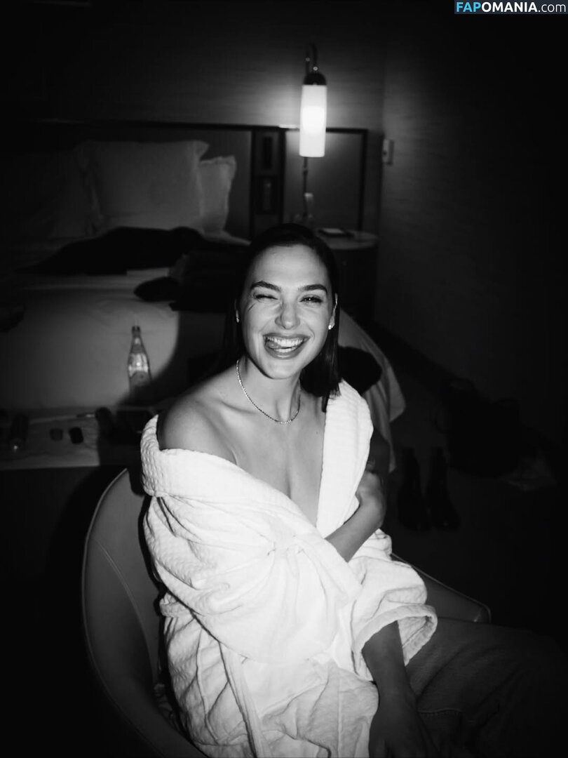 Gal Gadot / gal_gadot / https: / inked_hriss ヌード OnlyFans  流出写真 #736
