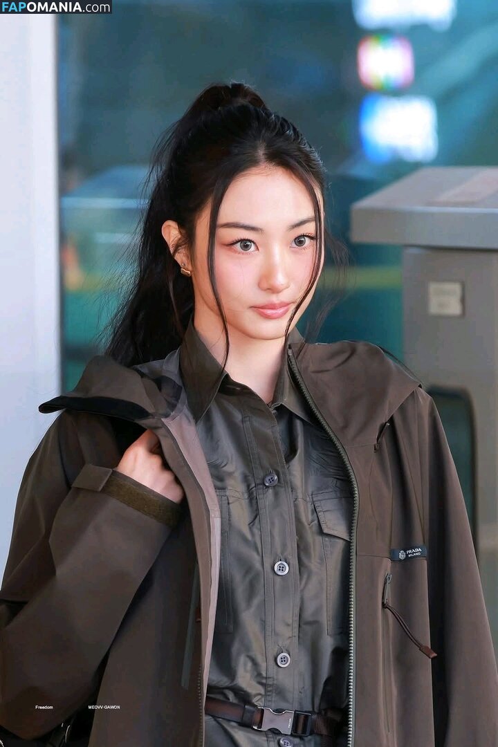 Gawon / Lee Ga-won / MEOVV_GAWON / gawon_moevv / https: / 이가원 MEOVV ヌード OnlyFans  流出写真 #19