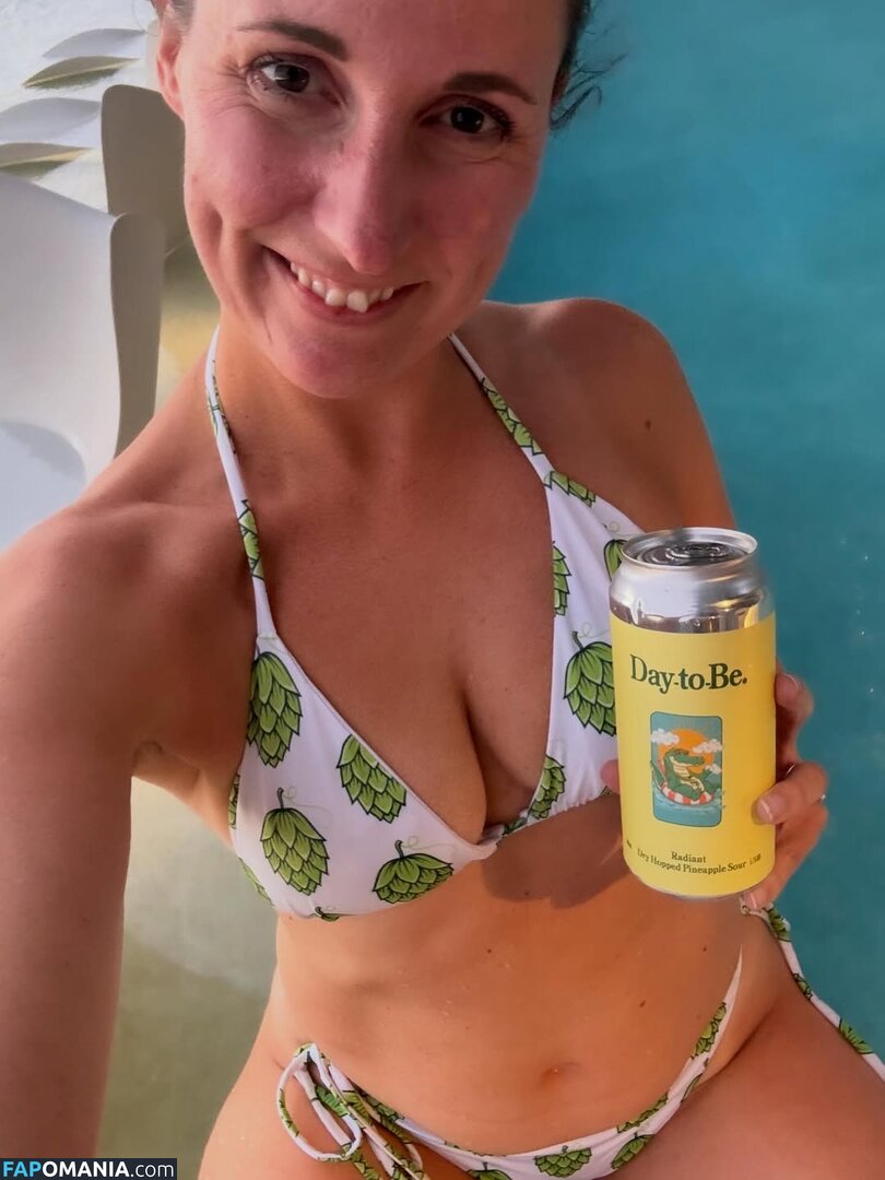 globalcraftbeergirl ヌード OnlyFans  流出写真 #1