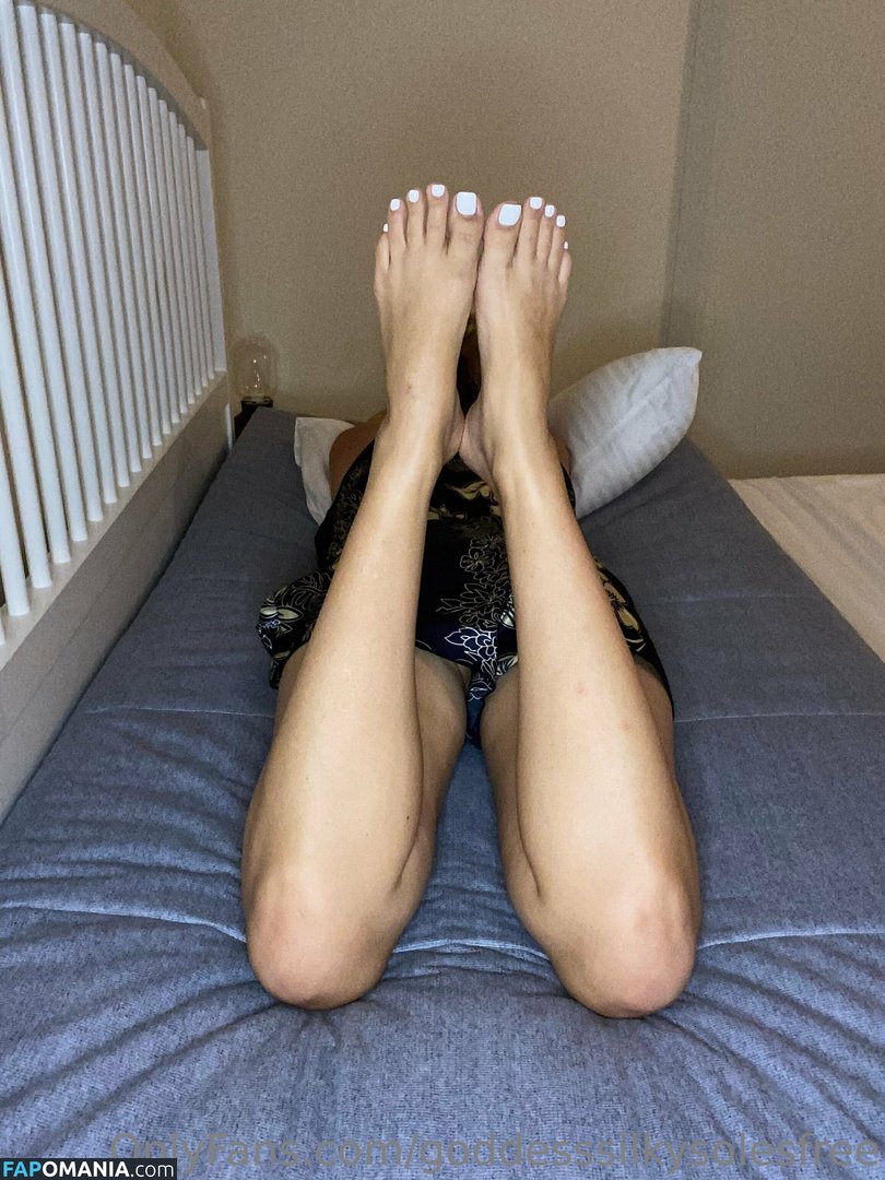 goddesssilkysolesfree / theeepursuitofselflove ヌード OnlyFans  流出写真 #23